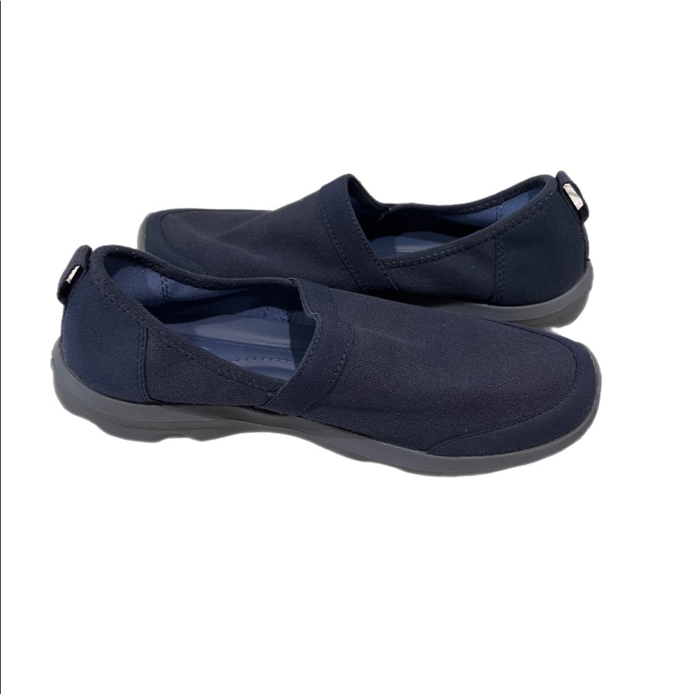 Crocs canvas slip on loafers - Picture 6 of 11